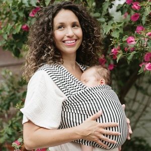 Solly Baby Wrap Black and White Stripe
